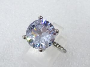 クリスタル　指輪(12号)